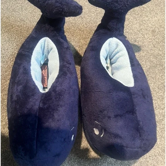 Kids Vineyard Vines Blue Whale Slippers Size XL Great Condition - Picture 2 of 8
